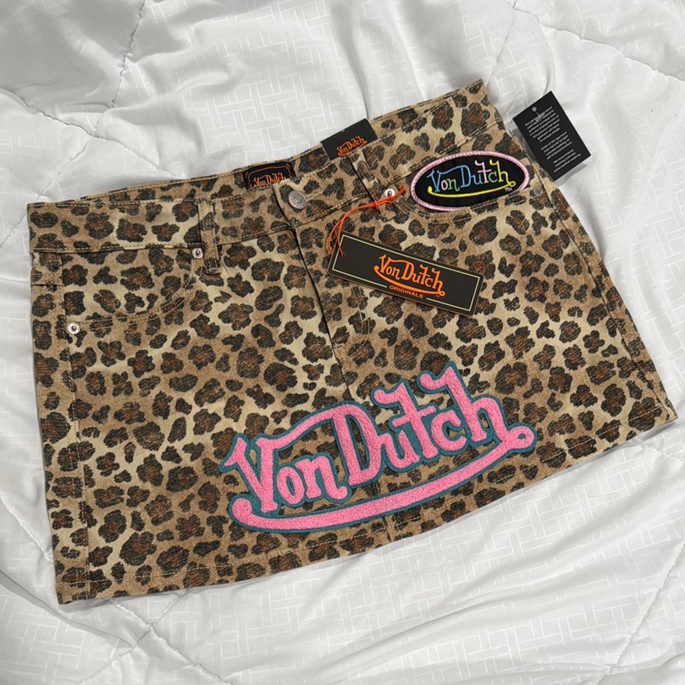 Von Dutch Leopard Patch logo mini skirt Size 28 NWT